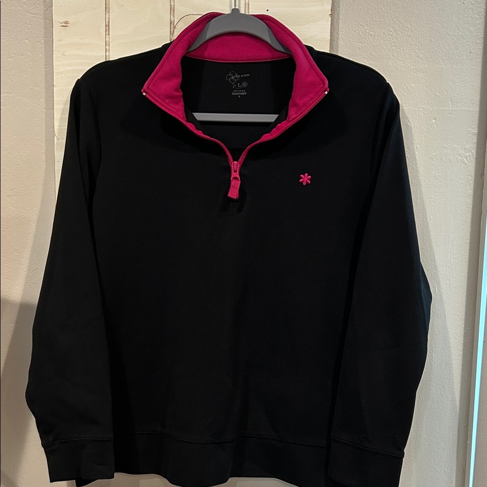 Old Navy Women’s Black and Pink Zip-Up Sweater